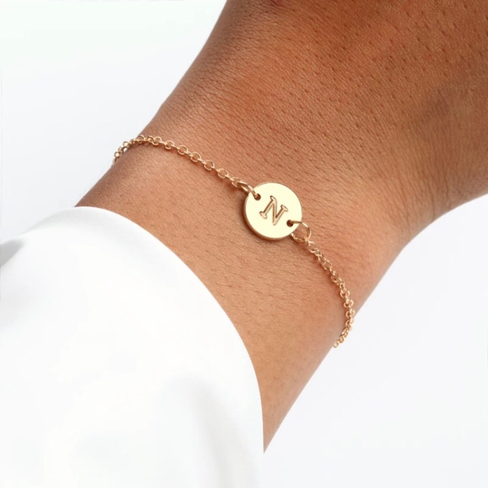 Minimalist Initial Letter Pendant Simple Bracelet - Picture 6 of 10